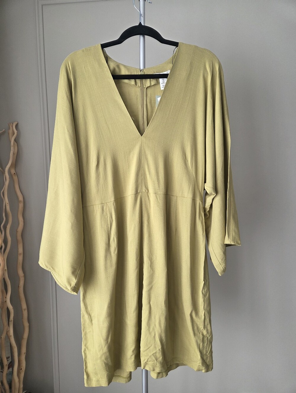 H&M Olive Green V-Neck Long Sleeve Dress